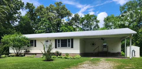1270 Lumber Rd, Henry, TN 38231
