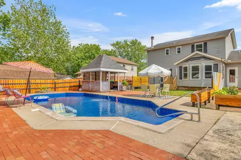 5172 Roxborough Dr, Hermitage, TN 37076
