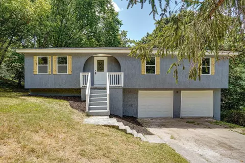 17 Dee Vue Ln, Rossville, GA 30741
