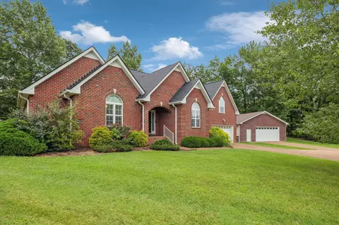 112 Ravenwood Ct, White House, TN 37188