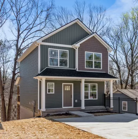 2042 Laura Dr, Clarksville, TN 37042
