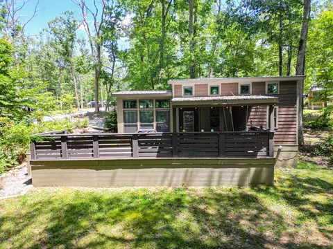 476 Deer Lick Trl, Monteagle, TN 37356
