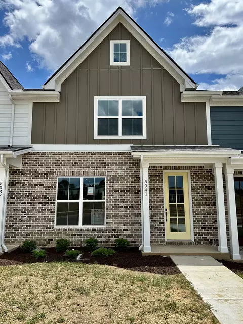 5041 Greentree Dr, Smyrna, TN 37167