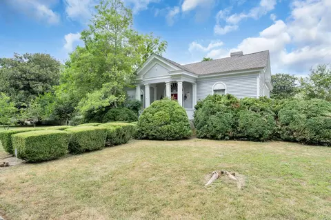 406 Lincoln Ave N, Fayetteville, TN 37334