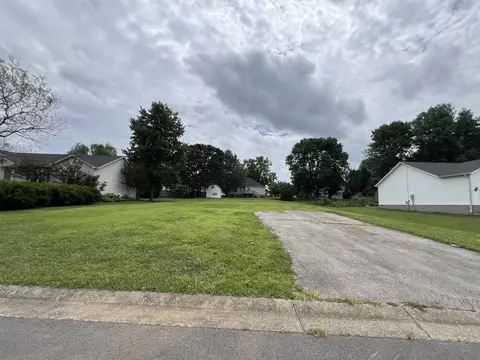 740 Denali St, Bowling Green, KY 42101