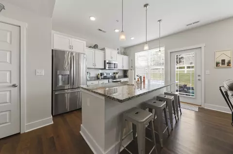 6056 Hillside Ln, Spring Hill, TN 37174