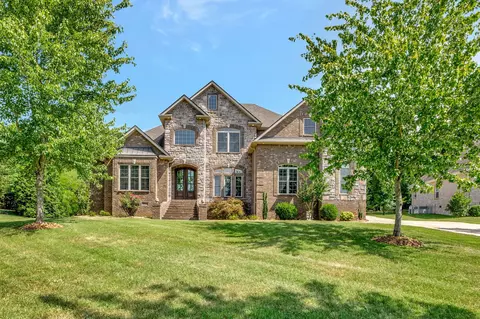 809 Twin View Dr, Murfreesboro, TN 37128
