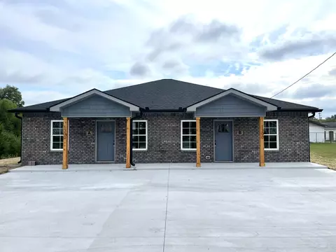 1300 Green Ln, Shelbyville, TN 37160