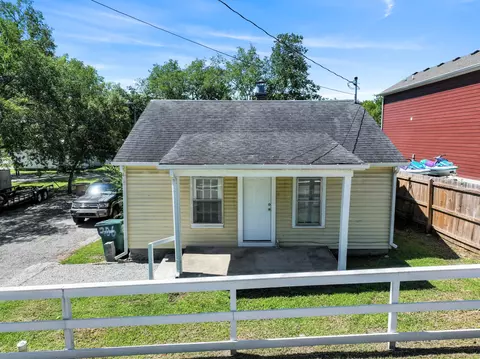 206 W Forrest Ave, Lebanon, TN 37087