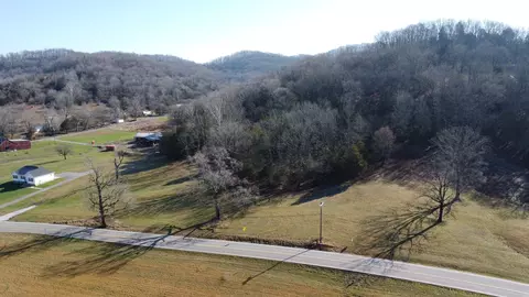 13 Hwy 141 N, Hartsville, TN 37074