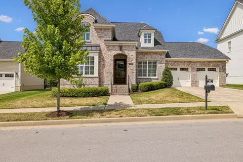 5019 Farmhouse Dr, Franklin, TN 37067