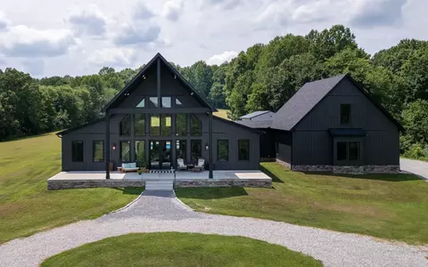 1030 Old Mount Vernon Rd, Bethpage, TN 37022