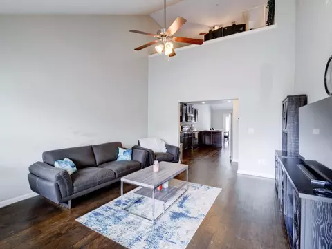 Living - 4013 Commons Dr, Spring Hill, TN 37174 photo 1 of 4