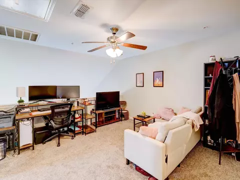 Living - 4013 Commons Dr, Spring Hill, TN 37174 photo 4 of 4