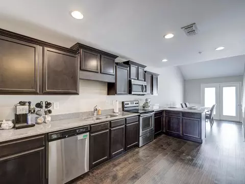 Kitchen - 4013 Commons Dr, Spring Hill, TN 37174 photo 1 of 3