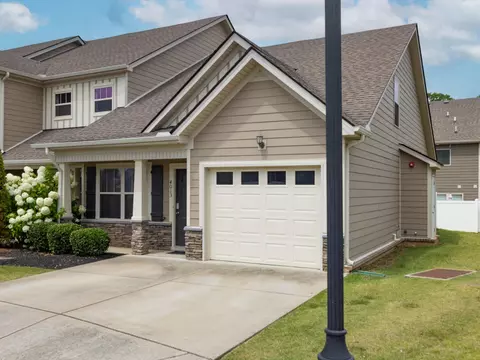Exterior - 4013 Commons Dr, Spring Hill, TN 37174 photo 3 of 12