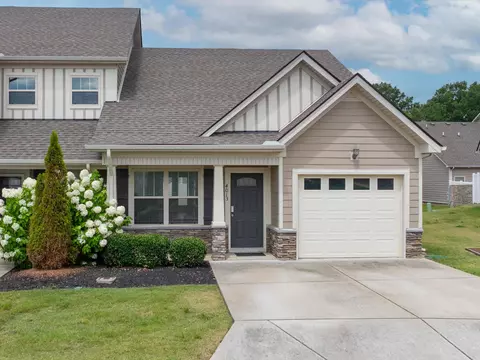 Exterior - 4013 Commons Dr, Spring Hill, TN 37174 photo 4 of 12
