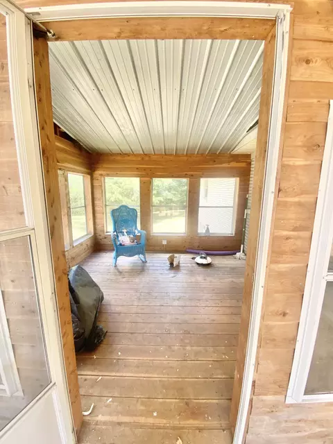 Exterior - 521 N Main St, Loretto, TN 38469 photo 3 of 5