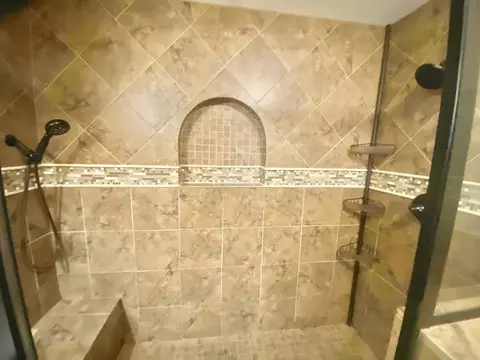 Bath - 521 N Main St, Loretto, TN 38469 photo 2 of 2