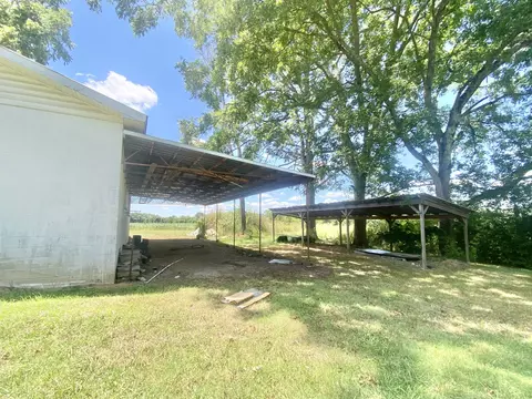 Exterior - 521 N Main St, Loretto, TN 38469 photo 5 of 5