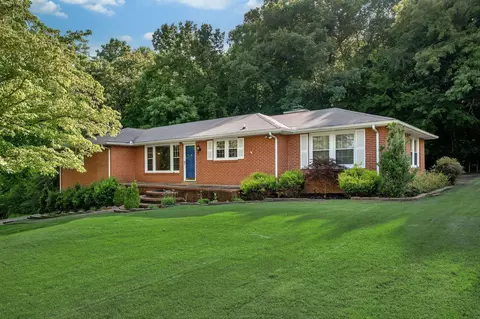 309 Parkway Dr, Dickson, TN 37055