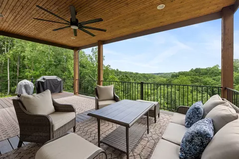 1049 Paiute Trl, Pegram, TN 37143