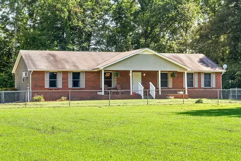 472 Wooten Rd, Clarksville, TN 37042