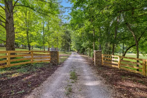 5374 Parker Branch Rd, Franklin, TN 37064