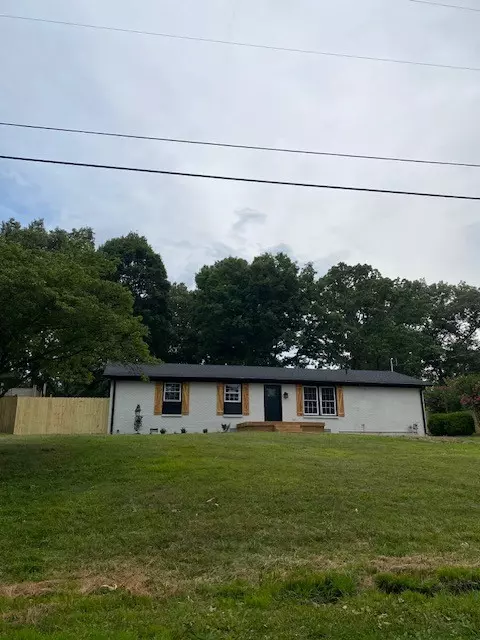 1111 Copper Still Cir, Kingston Springs, TN 37082