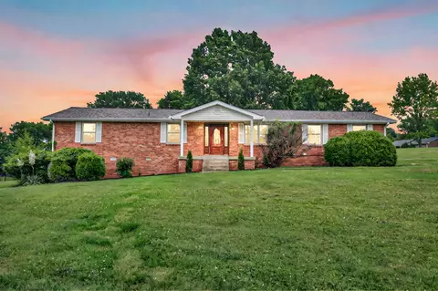 600 Glen Oaks Dr, Mount Juliet, TN 37122