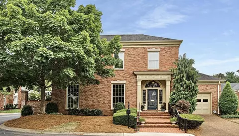 46 Concord Park E, Nashville, TN 37205