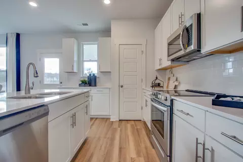 Kitchen - 499 Irwin Way, Spring Hill, TN 37174 photo 4 of 4