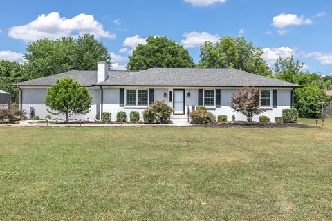 2838 Bridle Dr, Murfreesboro, TN 37129