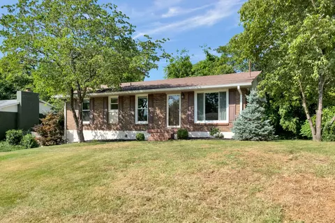 460 Westcrest Dr, Nashville, TN 37211
