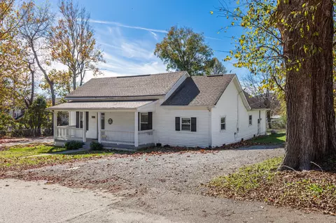114 Oak St, Ashland City, TN 37015