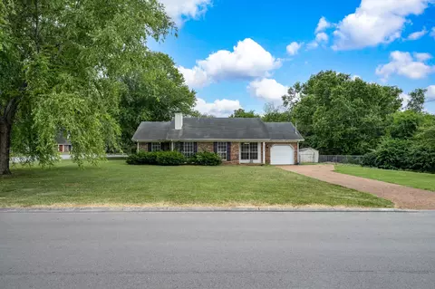 104 Bent Tree Dr, Smyrna, TN 37167