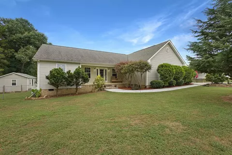 227 Tom Garrison Rd, Evensville, TN 37332