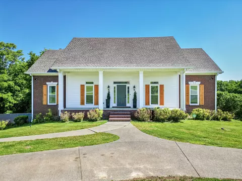 100 Brighton Ct, Columbia, TN 38401