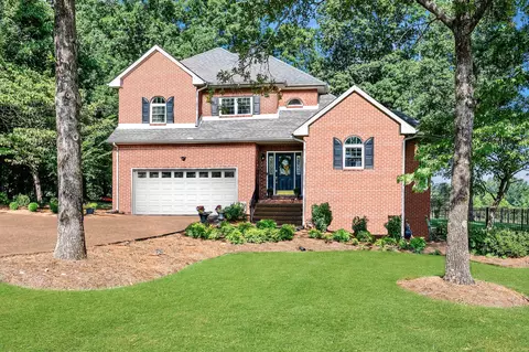 637 Old Pond Ln, Dickson, TN 37055