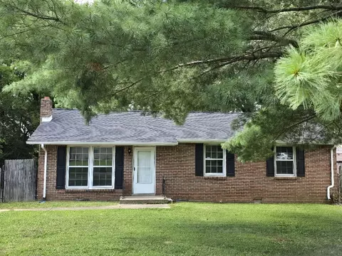 131 Storybook Dr, Clarksville, TN 37042