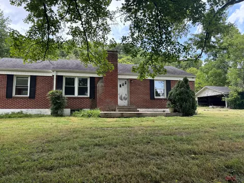 2472 Taylor Rd, Columbia, TN 38401