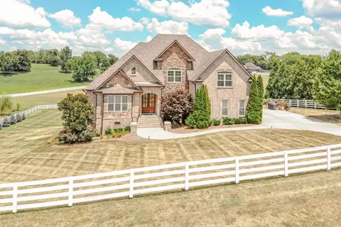 7219 Magnolia Valley Dr, Eagleville, TN 37060