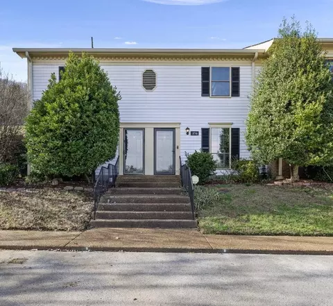5776 Stone Brook Dr, Brentwood, TN 37027