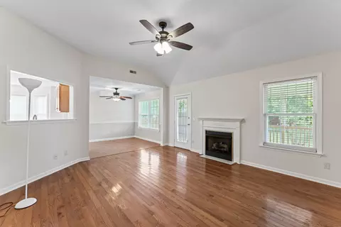 1520 Quantum Ct, Murfreesboro, TN 37128 photo 4