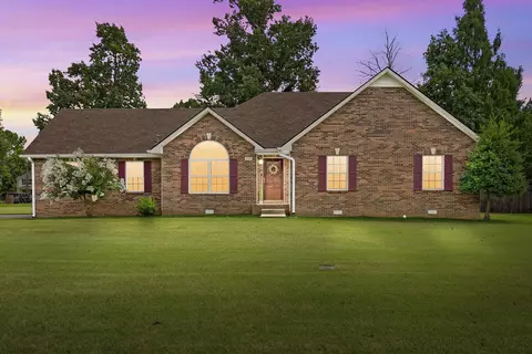 1580 Churchill Ct, Clarksville, TN 37042