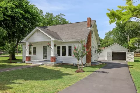 302 Hollywood St, Goodlettsville, TN 37072