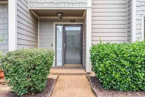 615 Barlin Dr, Nashville, TN 37221