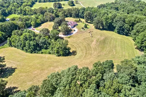 1601 Harvill Rd, Clarksville, TN 37043
