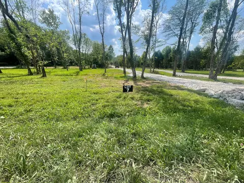 410 Harsh Ln # B, Castalian Springs, TN 37031
