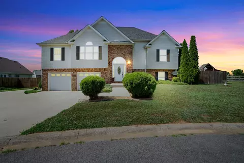 3347 Lahna Ct, Clarksville, TN 37043